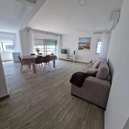 Apartament T2 Moderno - Da Rocha